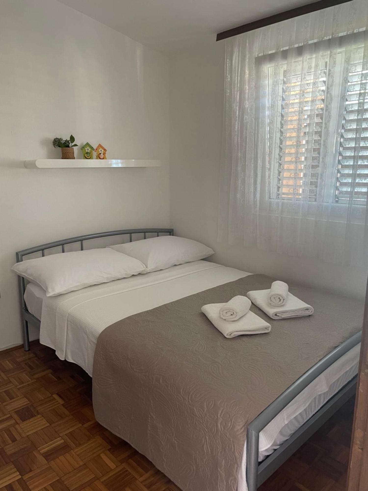 House Susec Apartment Povljana Luaran gambar